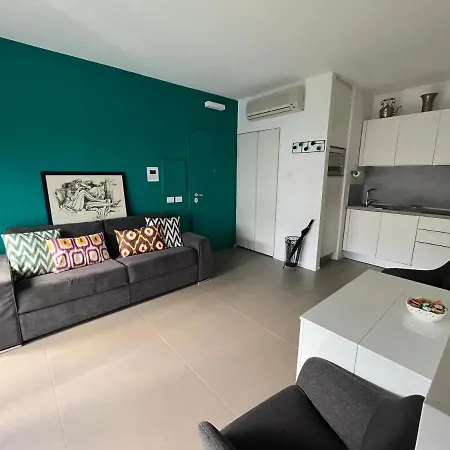 Apartment Space In The Center Rome